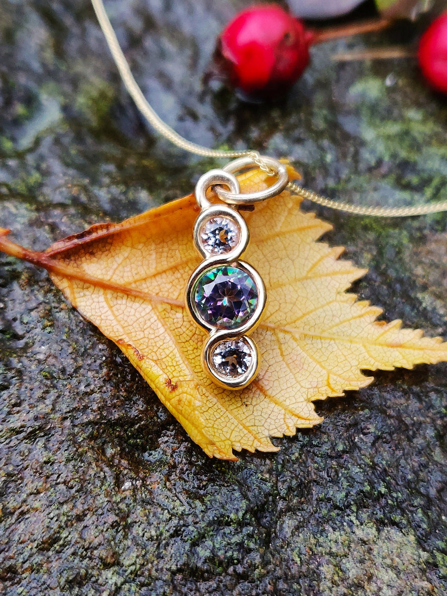 Glacadh Necklace - 9K Yellow Gold with White Topaz and Mystic Topaz
